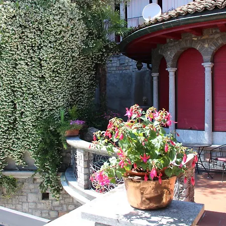 Barony Romantic Апартаменти *