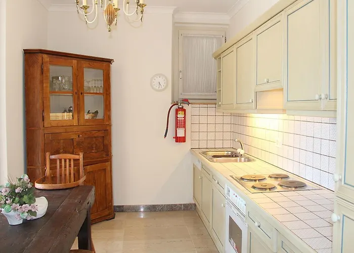 Barony Romantic Apartment