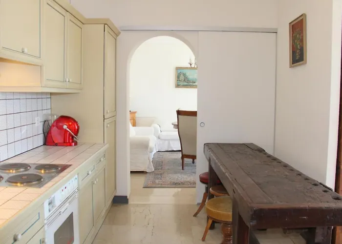 Barony Romantic Apartment